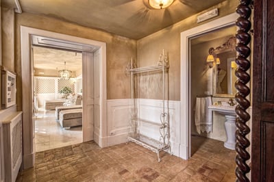 Luxury Villa Photo #36