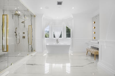 Luxury Villa Photo #33