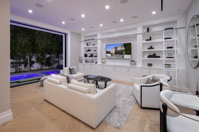 Luxury Villa Photo #10