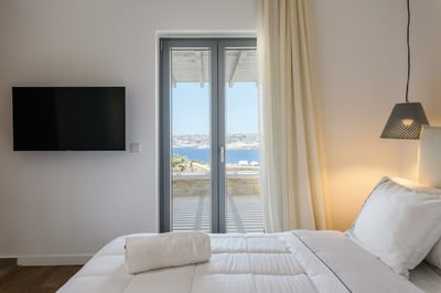 Luxury Villa Photo #34