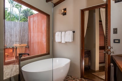 Luxury Villa Photo #34