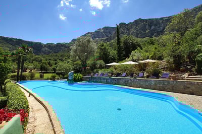 Luxury Villa Photo #5