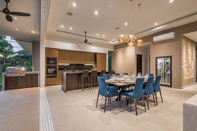 Luxury Villa Photo #25