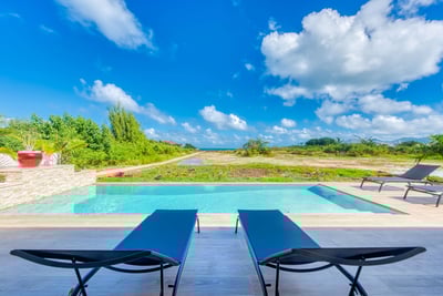 Luxury Villa Photo #6