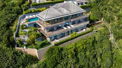 Luxury Villa Photo #6