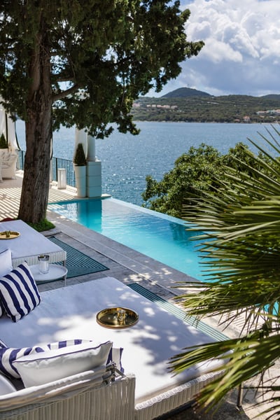 Luxury Villa Photo #3