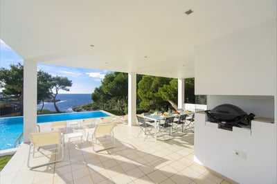 Luxury Villa Photo #5