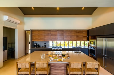 Luxury Villa Photo #26