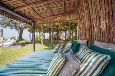Luxury Villa Photo #9