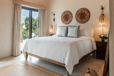 Luxury Villa Photo #31