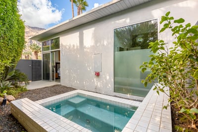 Luxury Villa Photo #34