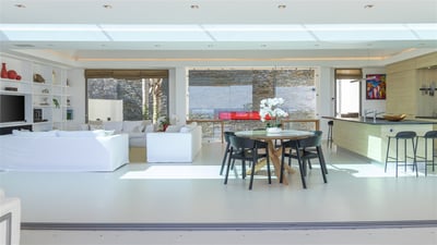 Luxury Villa Photo #34