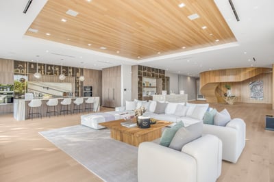 Luxury Villa Photo #24