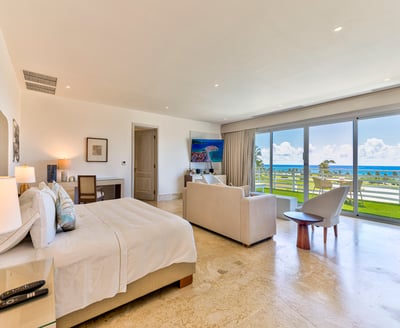 Luxury Villa Photo #63