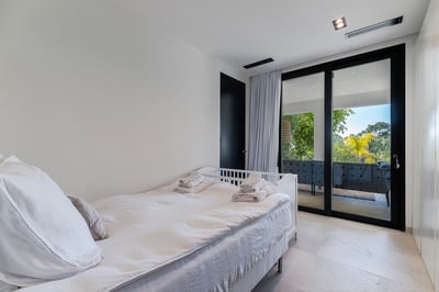 Luxury Villa Photo #24