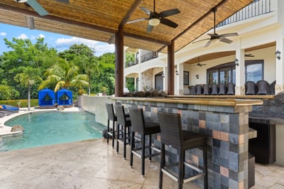 Luxury Villa Photo #13