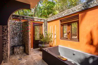 Luxury Villa Photo #10