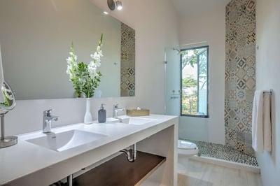 Luxury Villa Photo #39