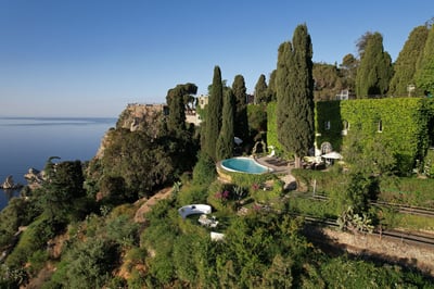 Luxury Villa Photo #5