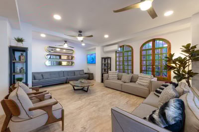 Luxury Villa Photo #24