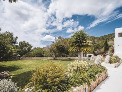 Luxury Villa Photo #8