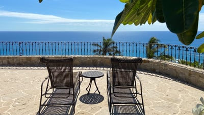Luxury Villa Photo #7