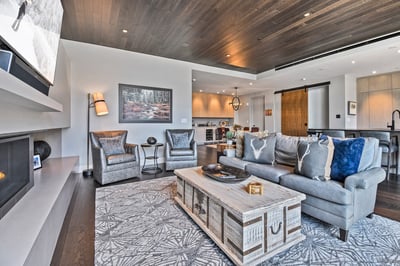 Luxury Villa Photo #4