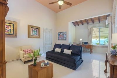 Luxury Villa Photo #17