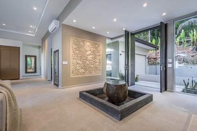 Luxury Villa Photo #16