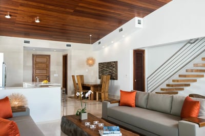 Luxury Villa Photo #11