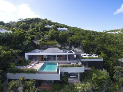 Luxury Villa Photo #3
