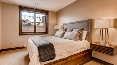 King suite 2 on lower level