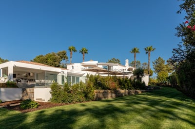 Luxury Villa Photo #2