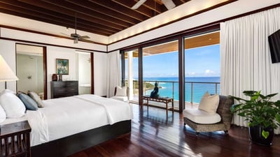 Luxury Villa Photo #28