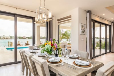 Luxury Villa Photo #17