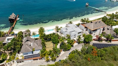 Luxury Villa Photo #33