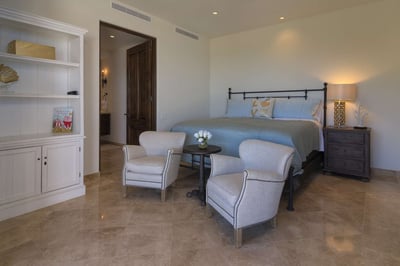Luxury Villa Photo #24