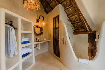 Luxury Villa Photo #20