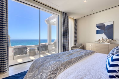 Luxury Villa Photo #58