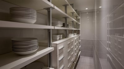 Dining Area & Kitchen