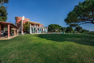 Luxury Villa Photo #31