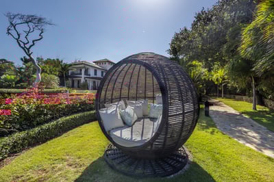 Luxury Villa Photo #9