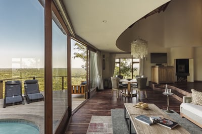Luxury Villa Photo #2