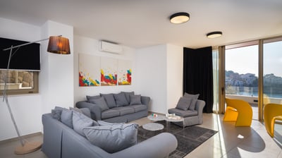 Luxury Villa Photo #13