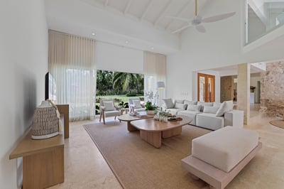 Luxury Villa Photo #11