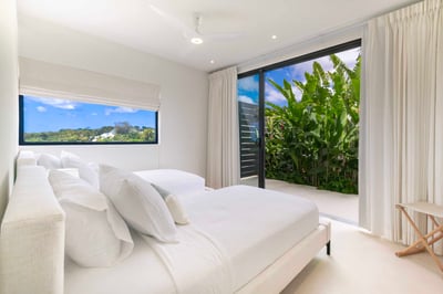 Luxury Villa Photo #38