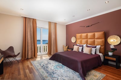 Luxury Villa Photo #54