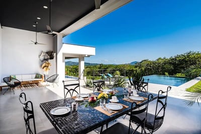Dinner with a side of fresh air and a dash of charm
