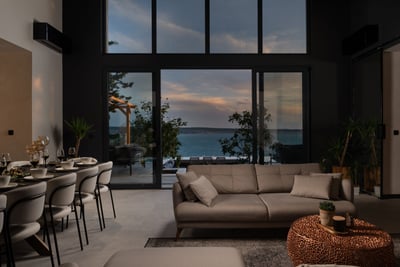 Luxury Villa Photo #27