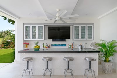 Luxury Villa Photo #15